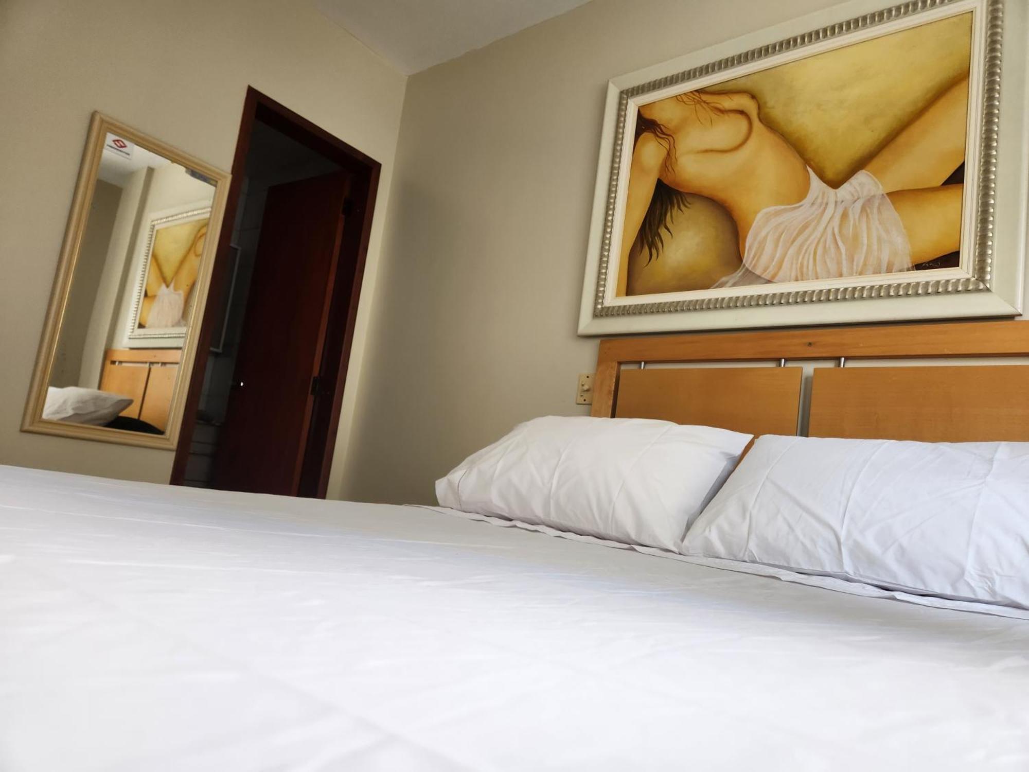 2 Quartos A 200Mts Praia Central, Garagem, Churrasqueira, Wi-Fi 90 Mbps, Pet Friendly Balneário Camboriú Zimmer foto